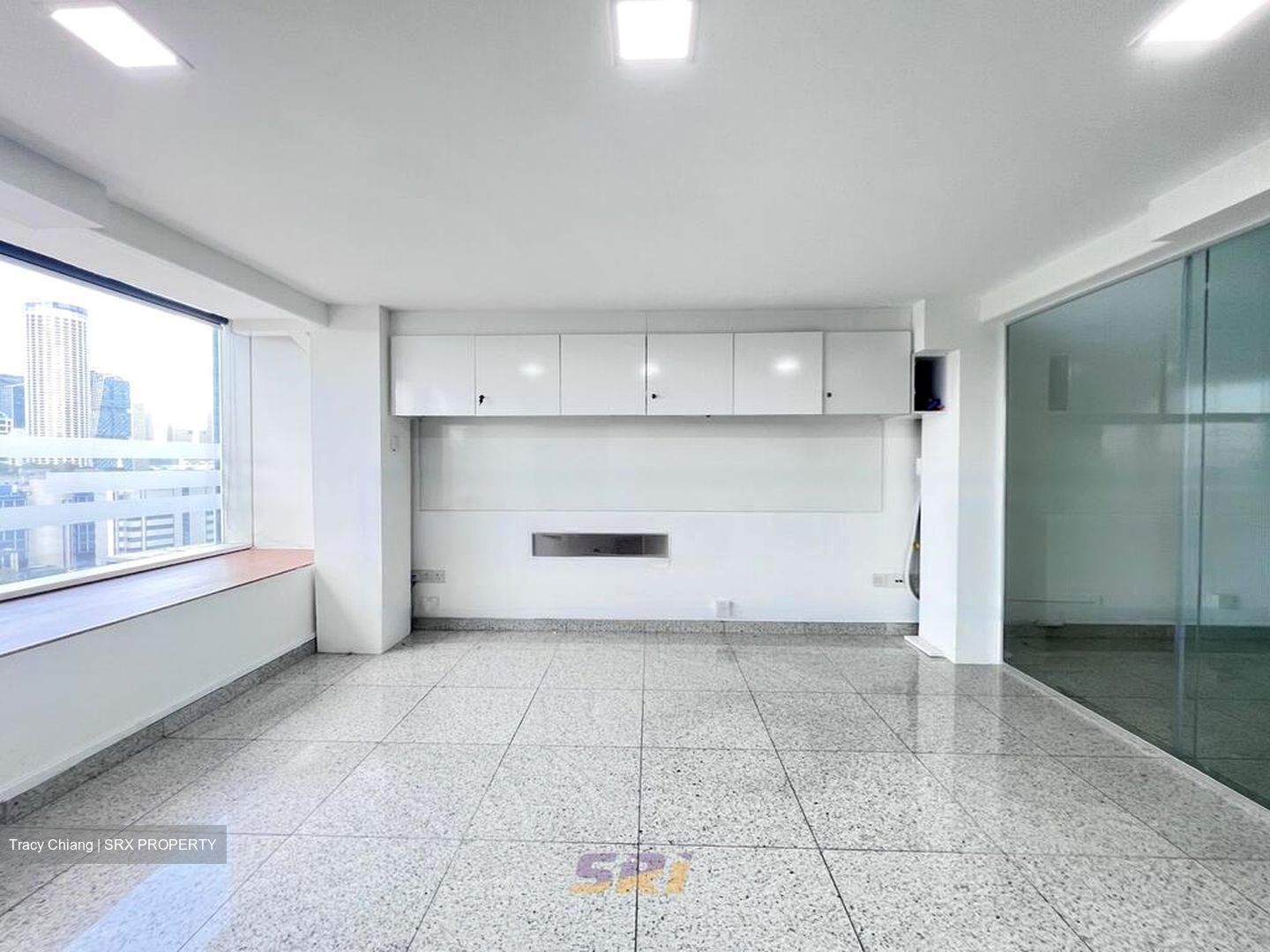 The Central (D1), Office #558369381